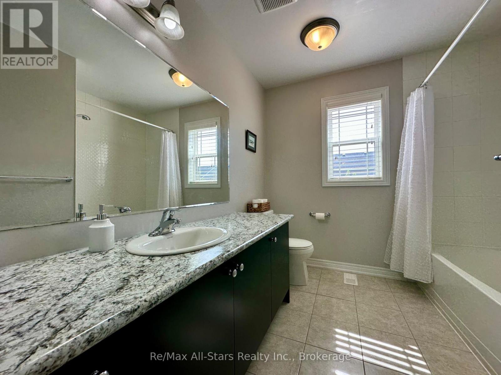 9 Briarwood Avenue, Kawartha Lakes (Lindsay), ON