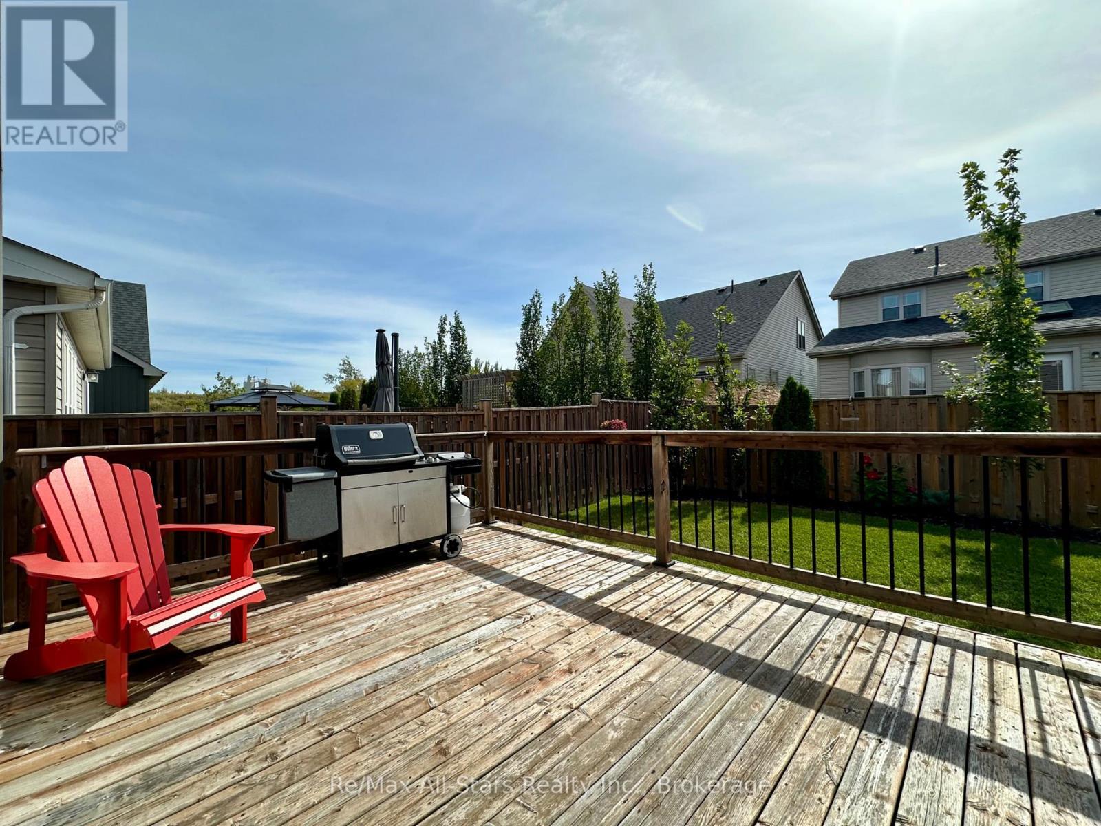 9 Briarwood Avenue, Kawartha Lakes (Lindsay), ON