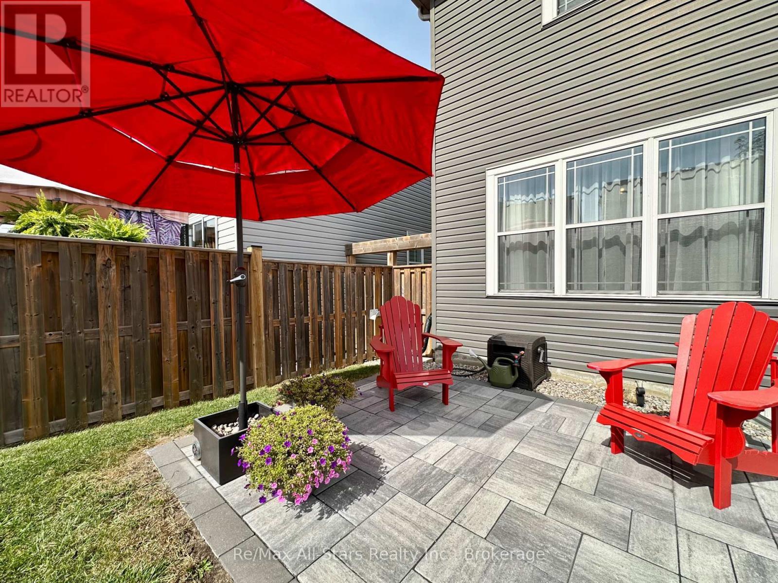9 Briarwood Avenue, Kawartha Lakes (Lindsay), ON