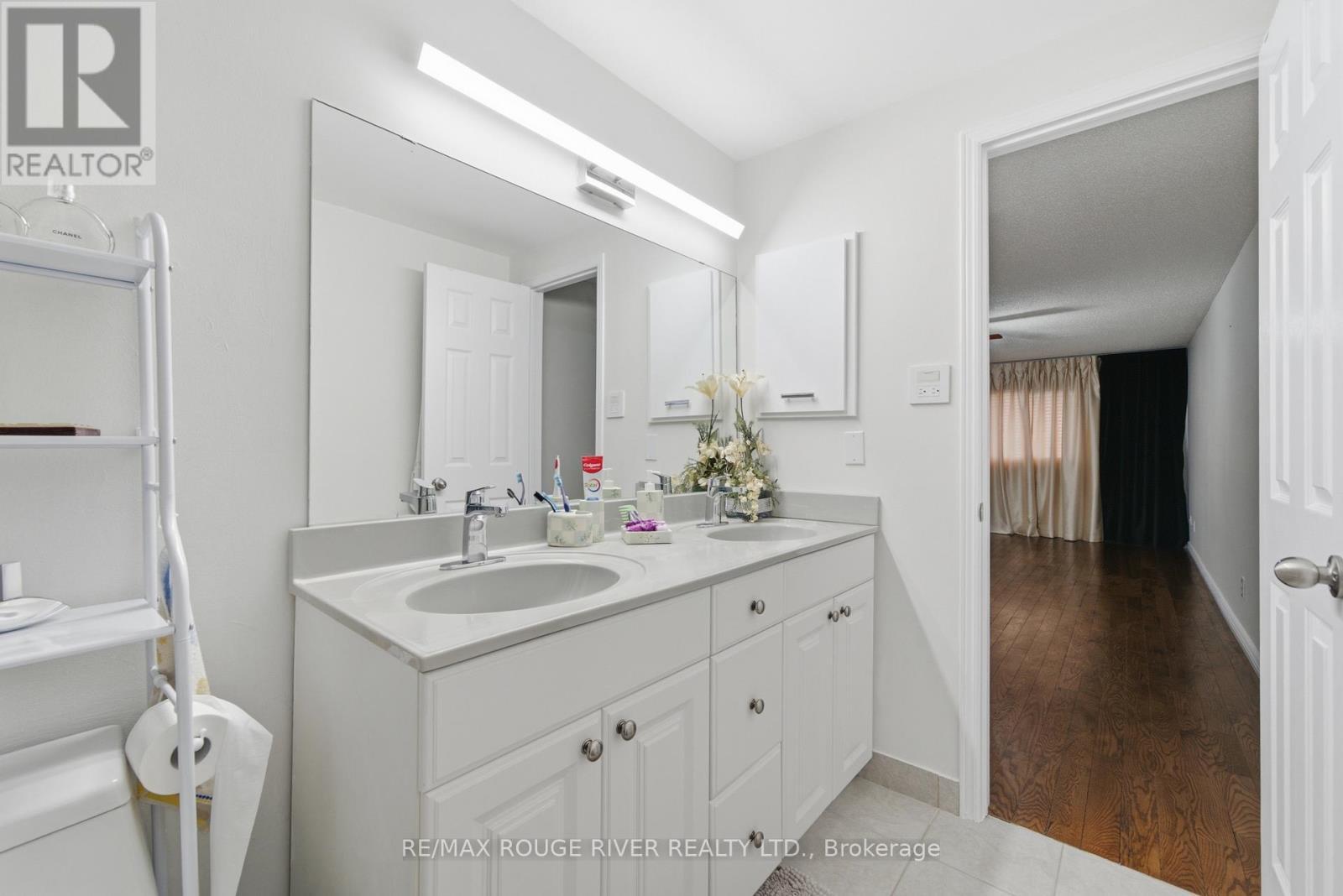 561 Cattail Court, Pickering, ON