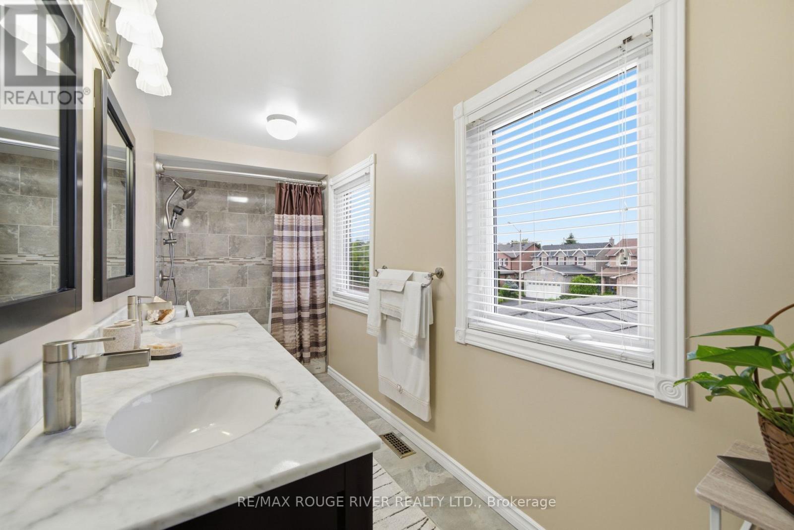 561 Cattail Court, Pickering, ON