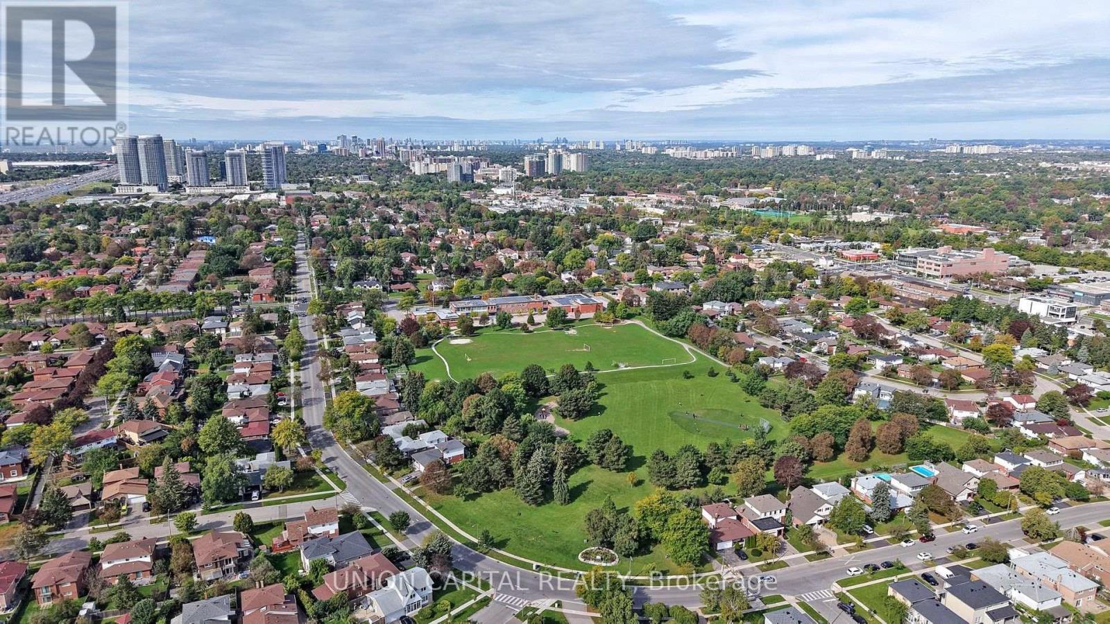 207 - 1705 Mccowan Road, Toronto, ON