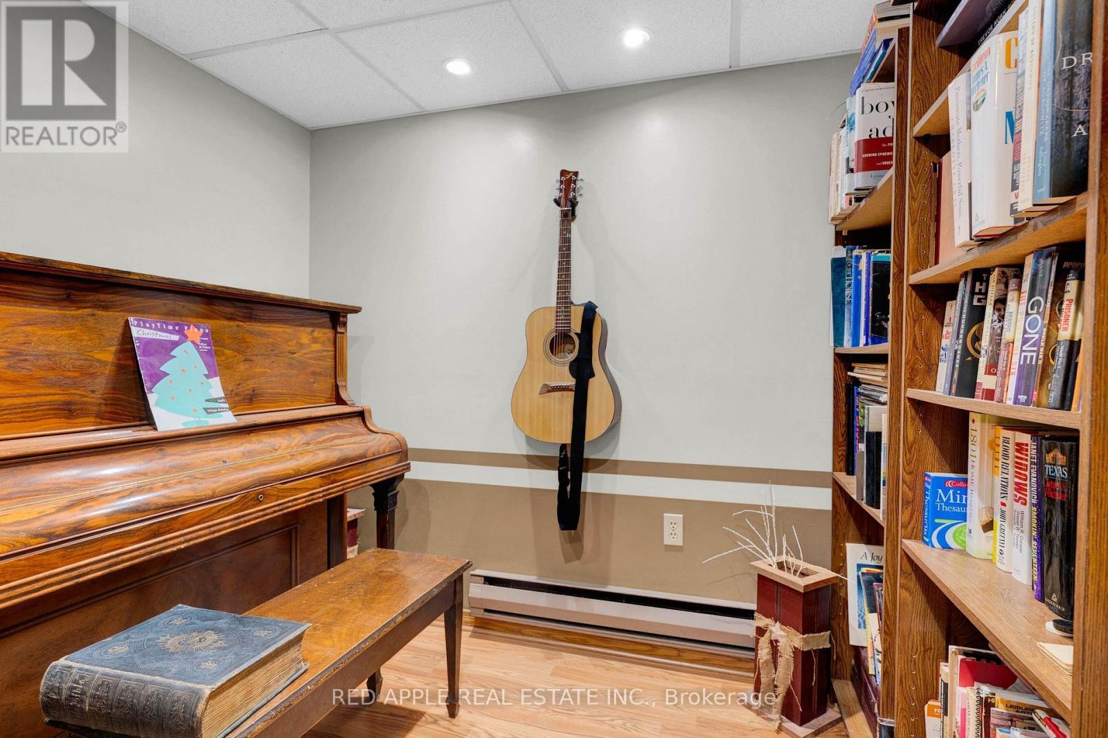 233 Sand Road, East Gwillimbury, ON
