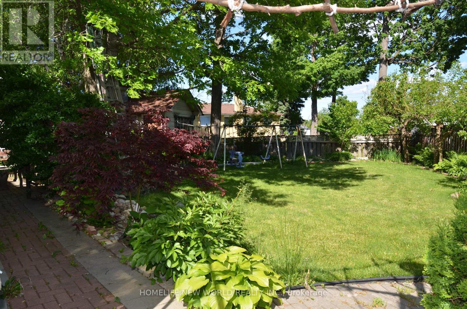 15 Brantley Crescent, Toronto, ON