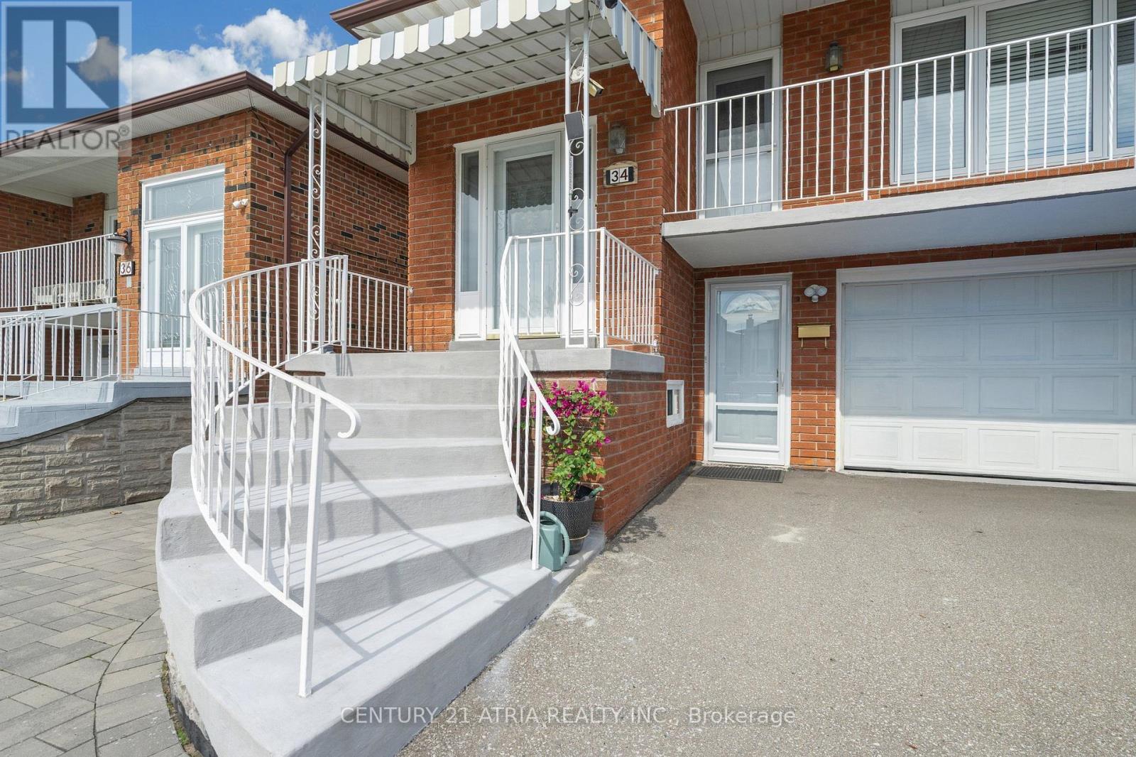 34 Sawmill Road, Toronto, ON