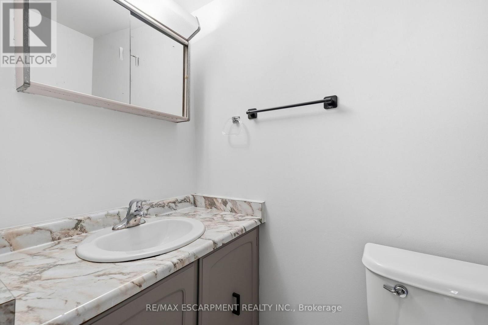 203 - 1415 Ghent Avenue, Burlington, ON
