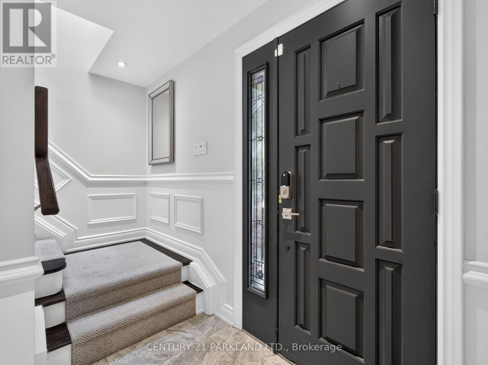1302 Hillview Crescent, Oakville, ON