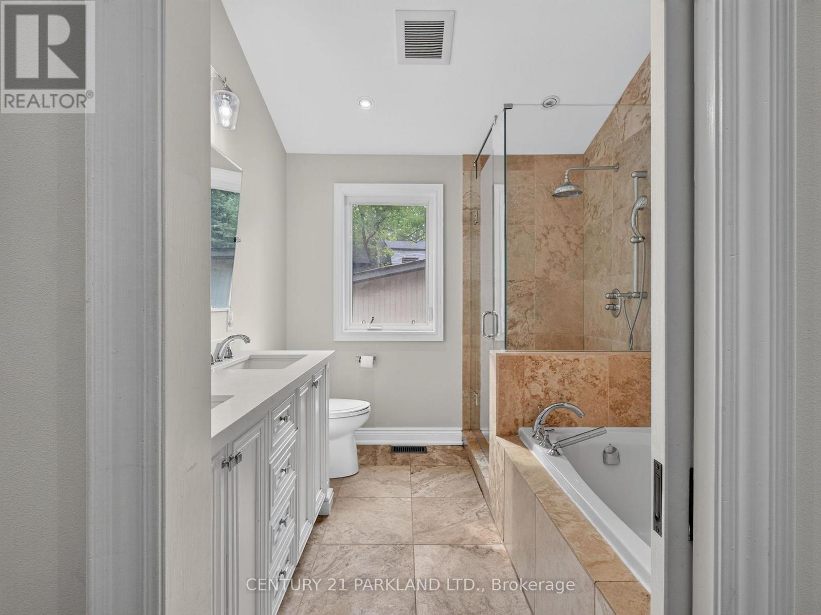 1302 Hillview Crescent, Oakville, ON