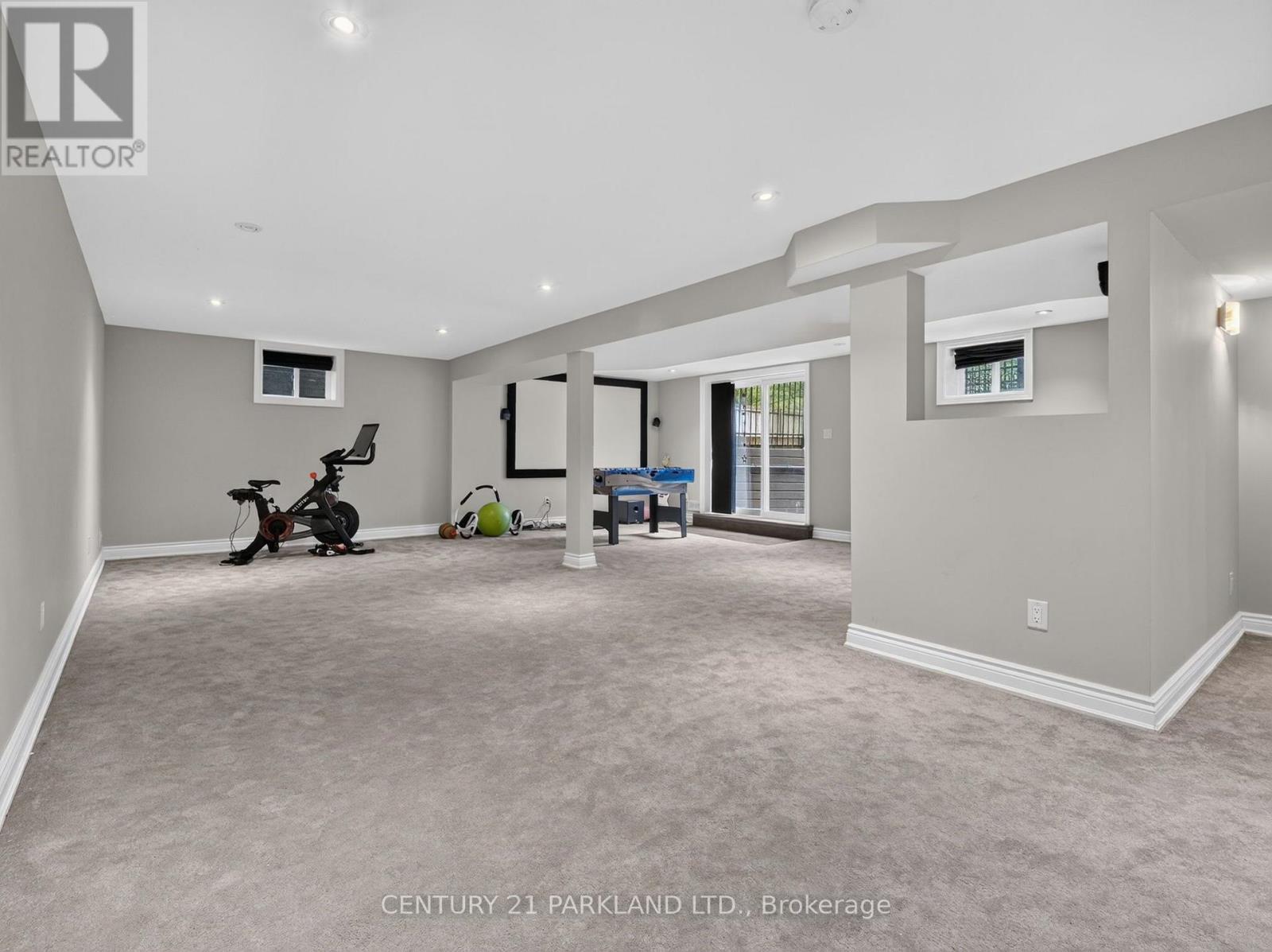 1302 Hillview Crescent, Oakville, ON