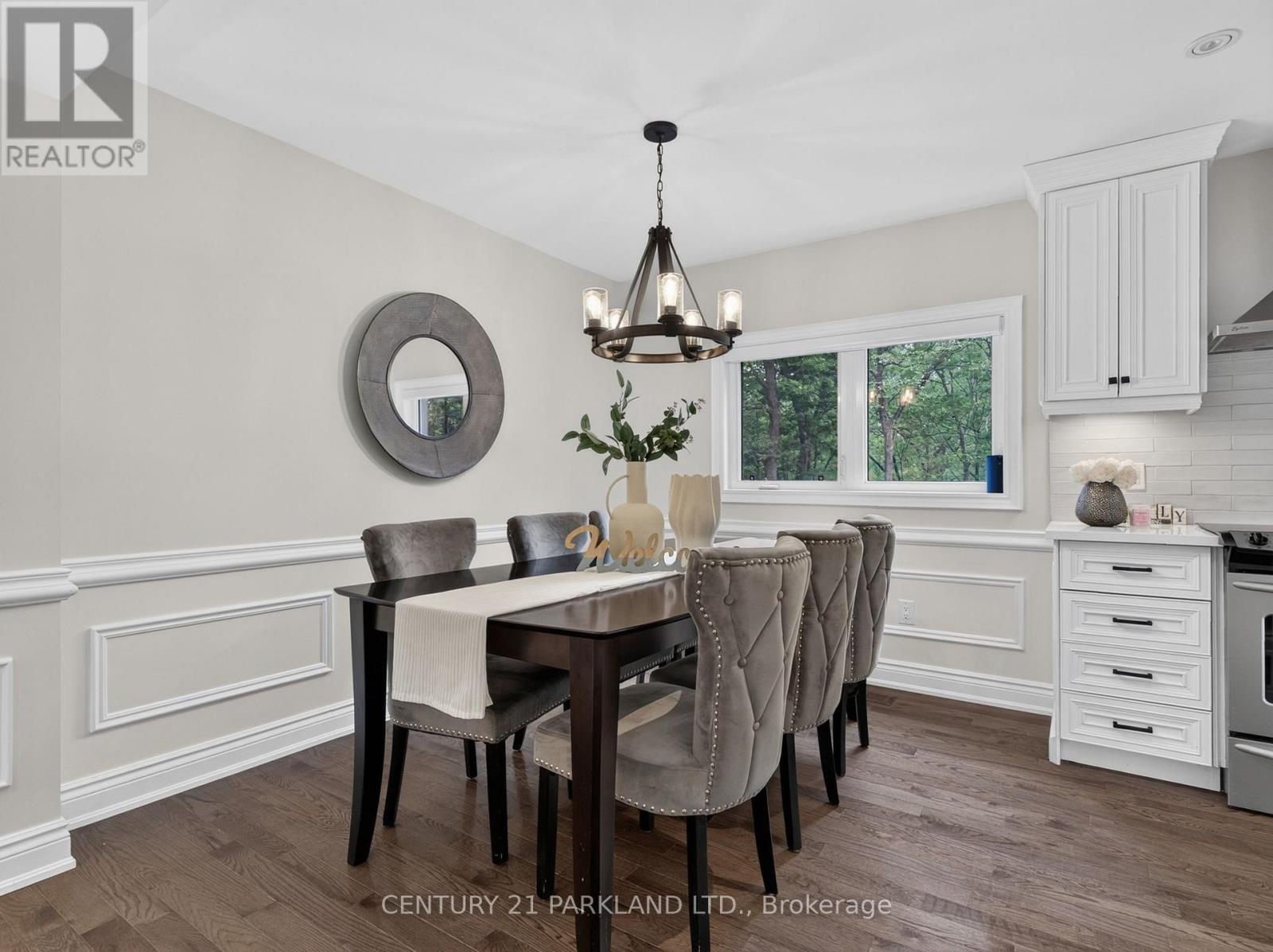 1302 Hillview Crescent, Oakville, ON