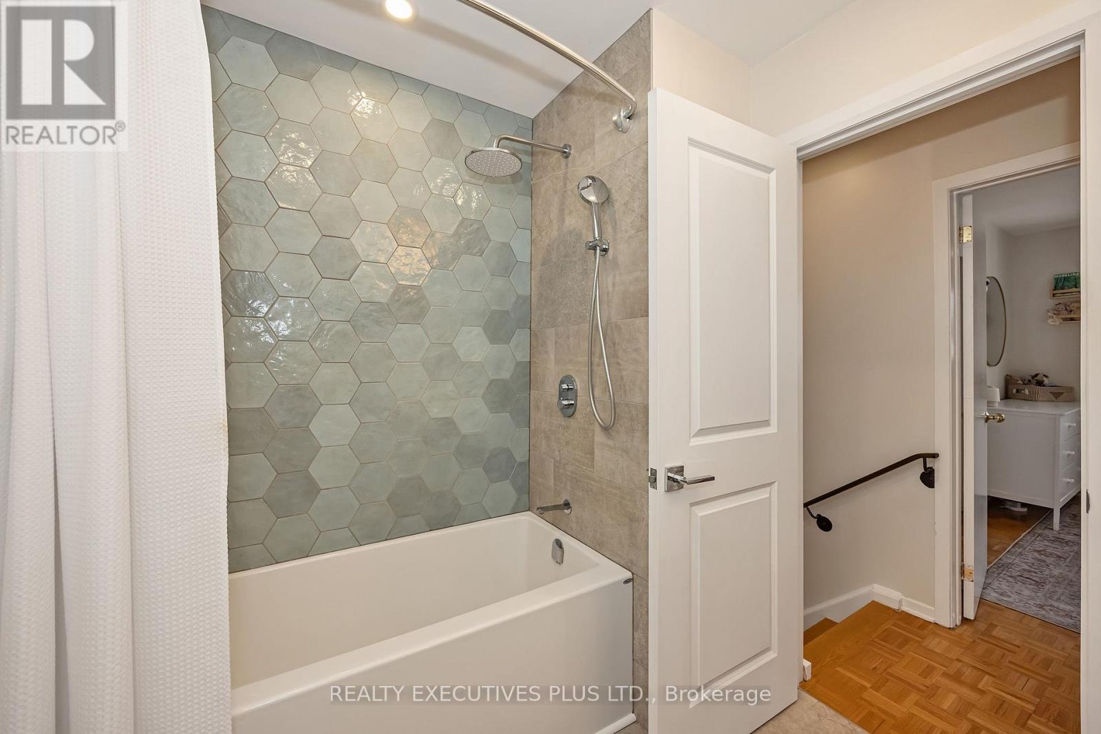 1533 Payette Drive, Ottawa, ON