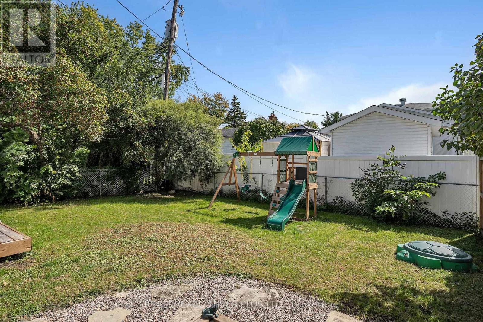 1533 Payette Drive, Ottawa, ON