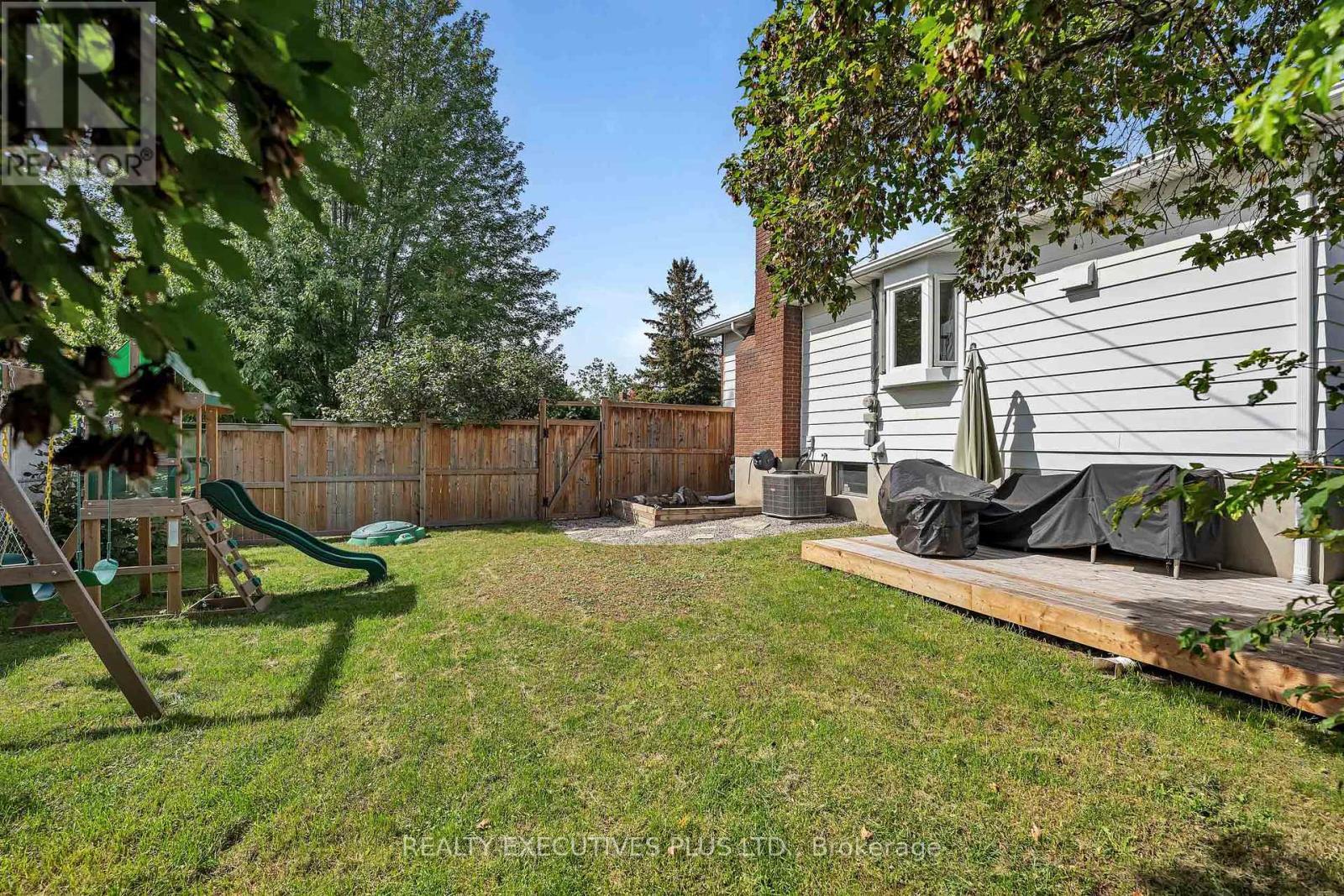 1533 Payette Drive, Ottawa, ON