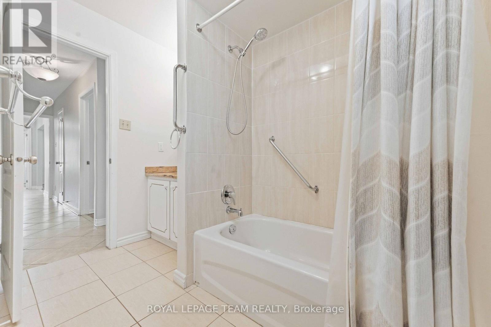 1515 Valmarie Avenue, Ottawa, ON