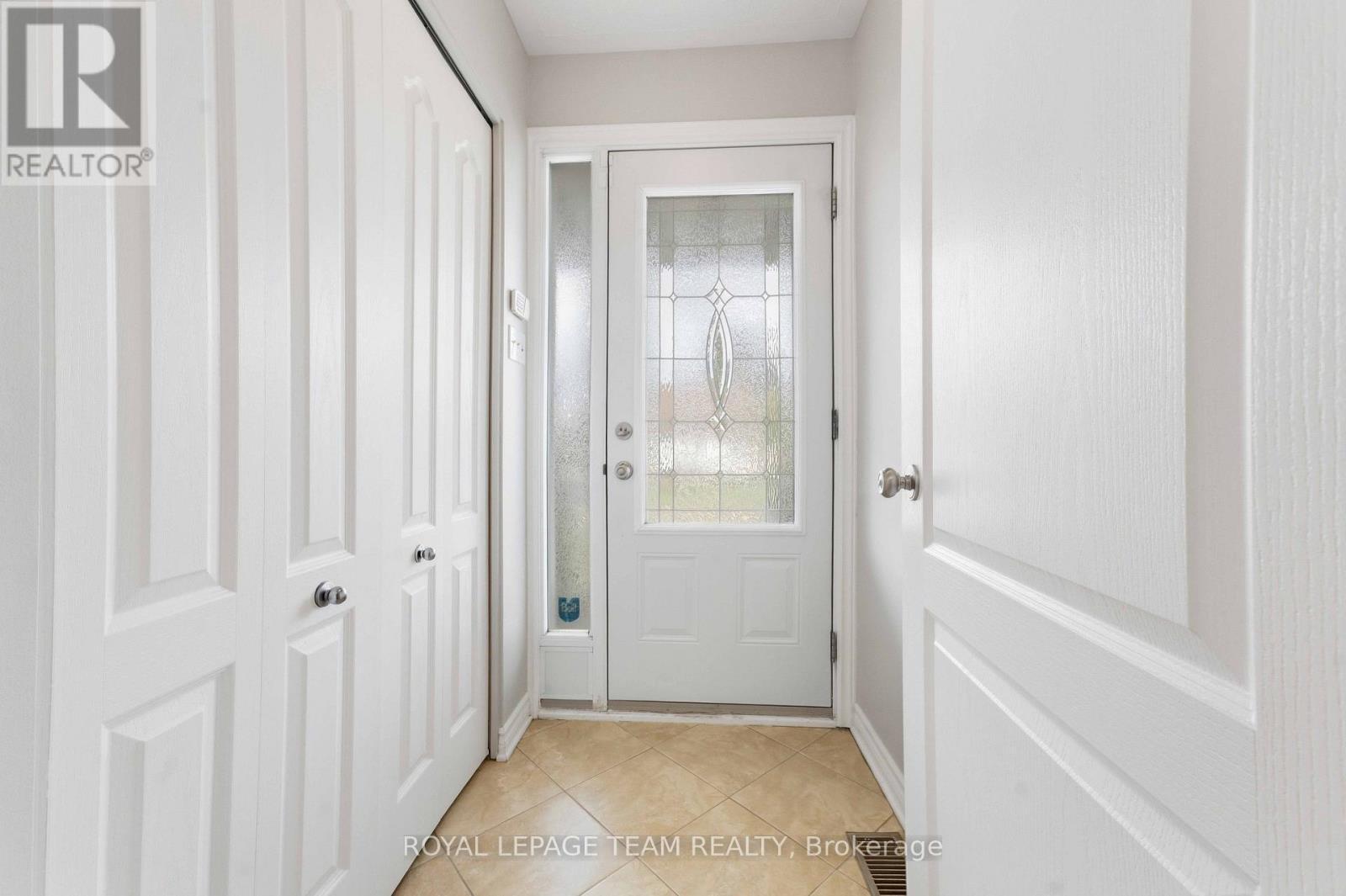 1515 Valmarie Avenue, Ottawa, ON