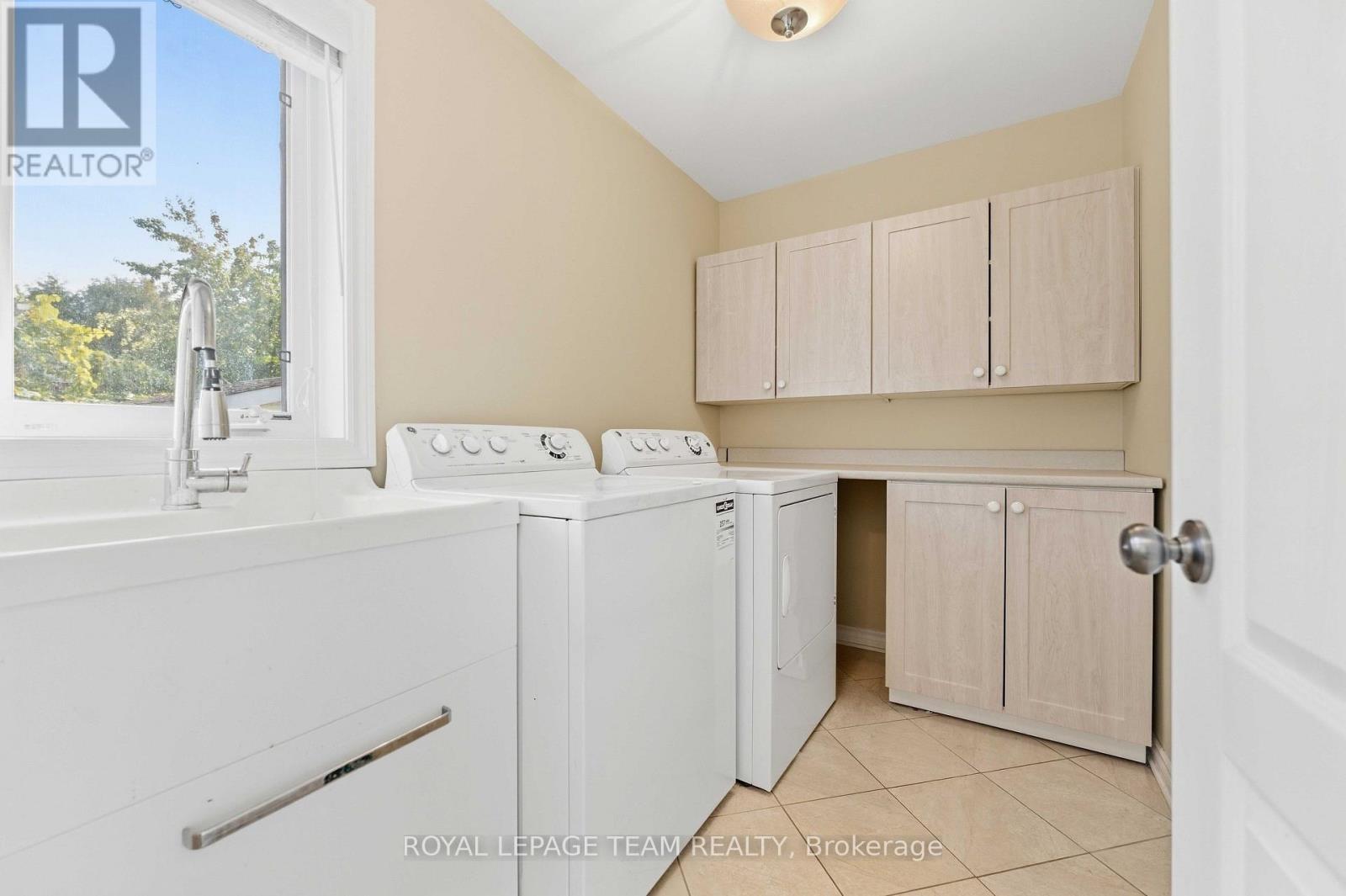 1515 Valmarie Avenue, Ottawa, ON