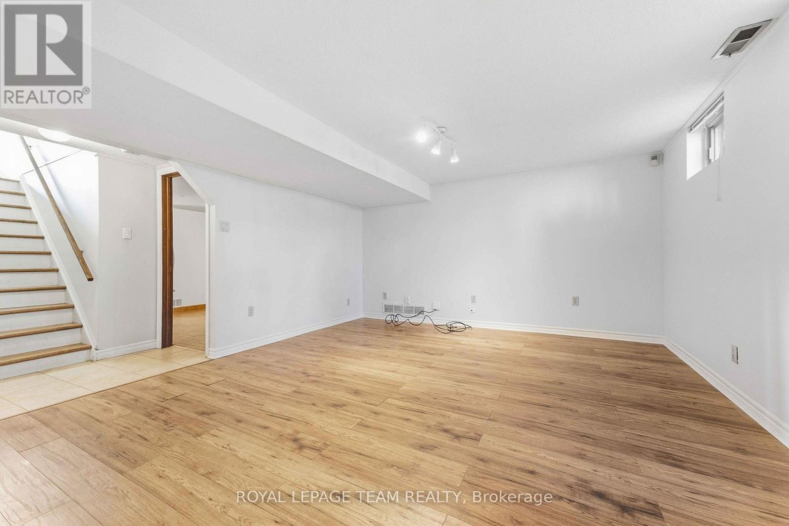 1515 Valmarie Avenue, Ottawa, ON