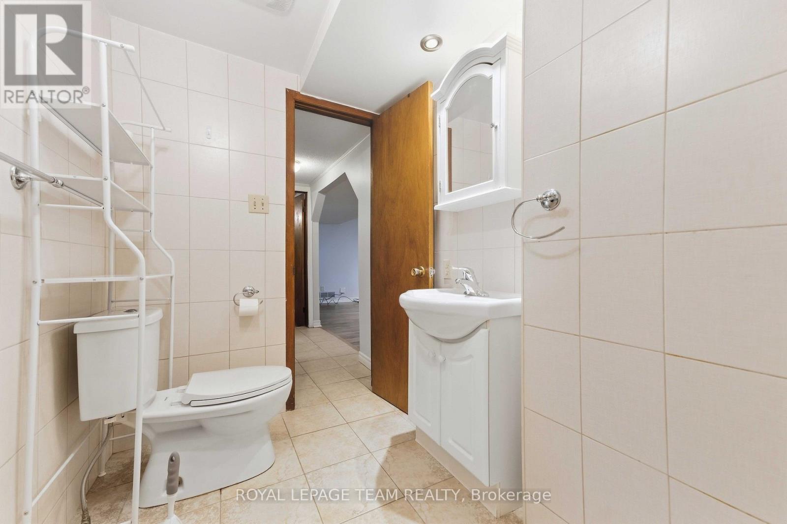 1515 Valmarie Avenue, Ottawa, ON