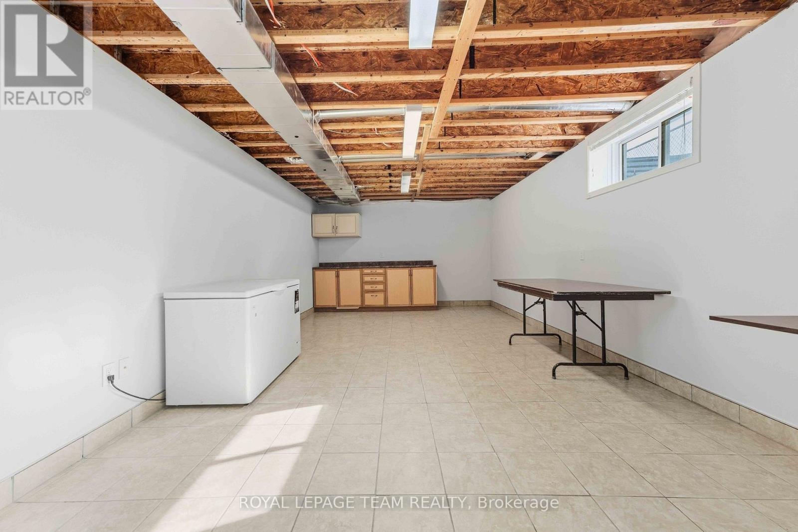 1515 Valmarie Avenue, Ottawa, ON