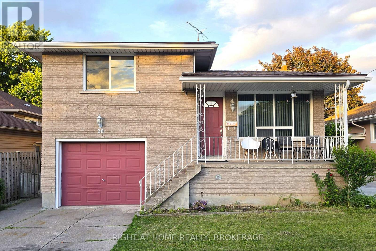 20 Augusta Avenue, St. Catharines (Facer), ON