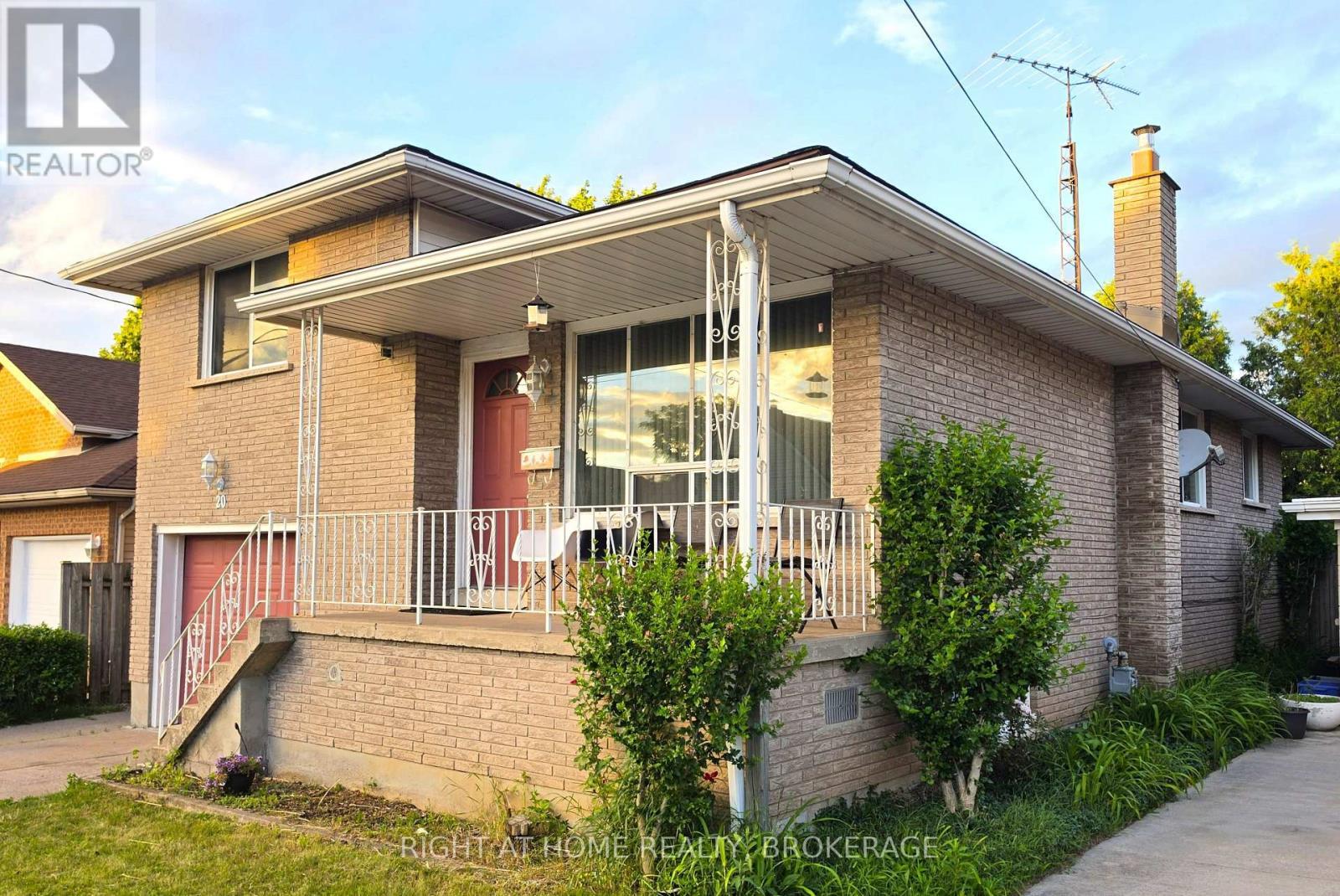 20 Augusta Avenue, St. Catharines (Facer), ON