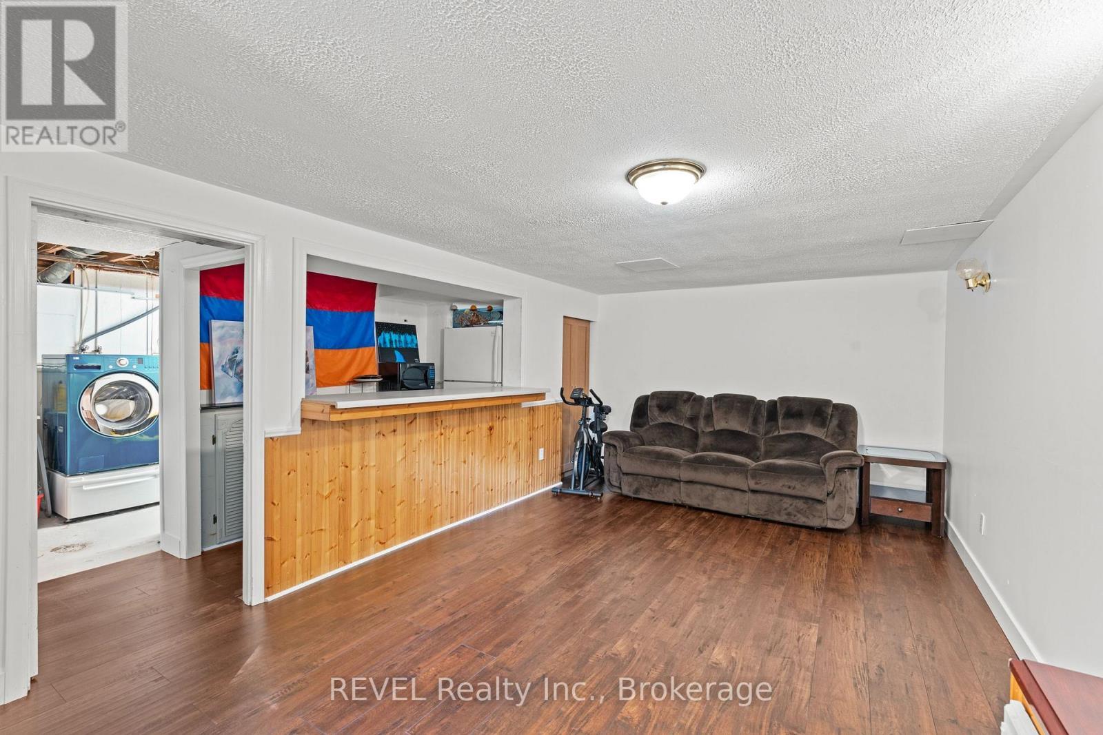 28 Black Knight Road, St. Catharines (Lakeport), ON
