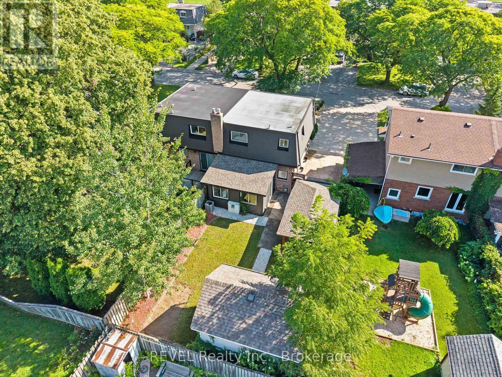 28 Black Knight Road, St. Catharines (Lakeport), ON