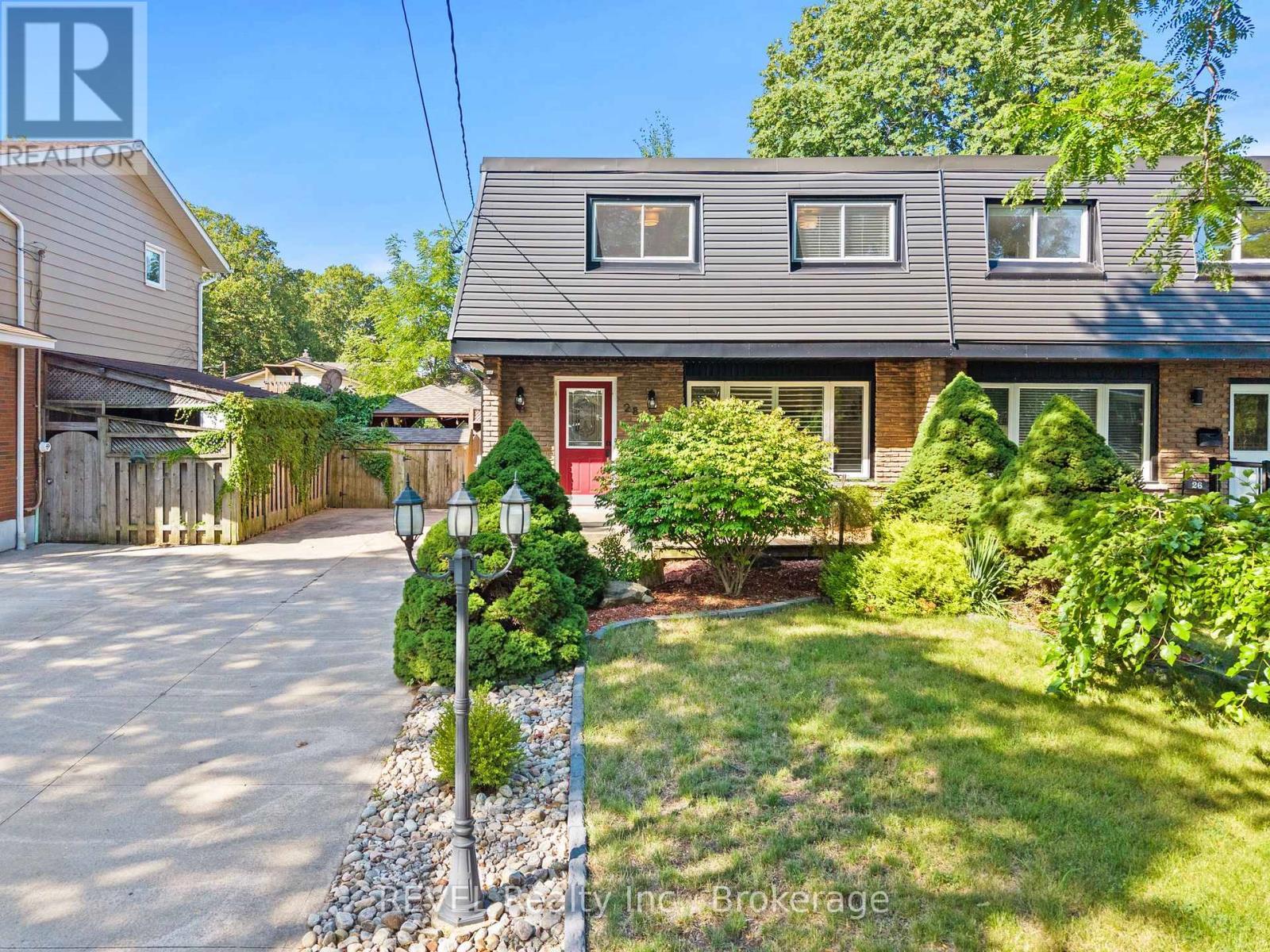 28 Black Knight Road, St. Catharines (Lakeport), ON