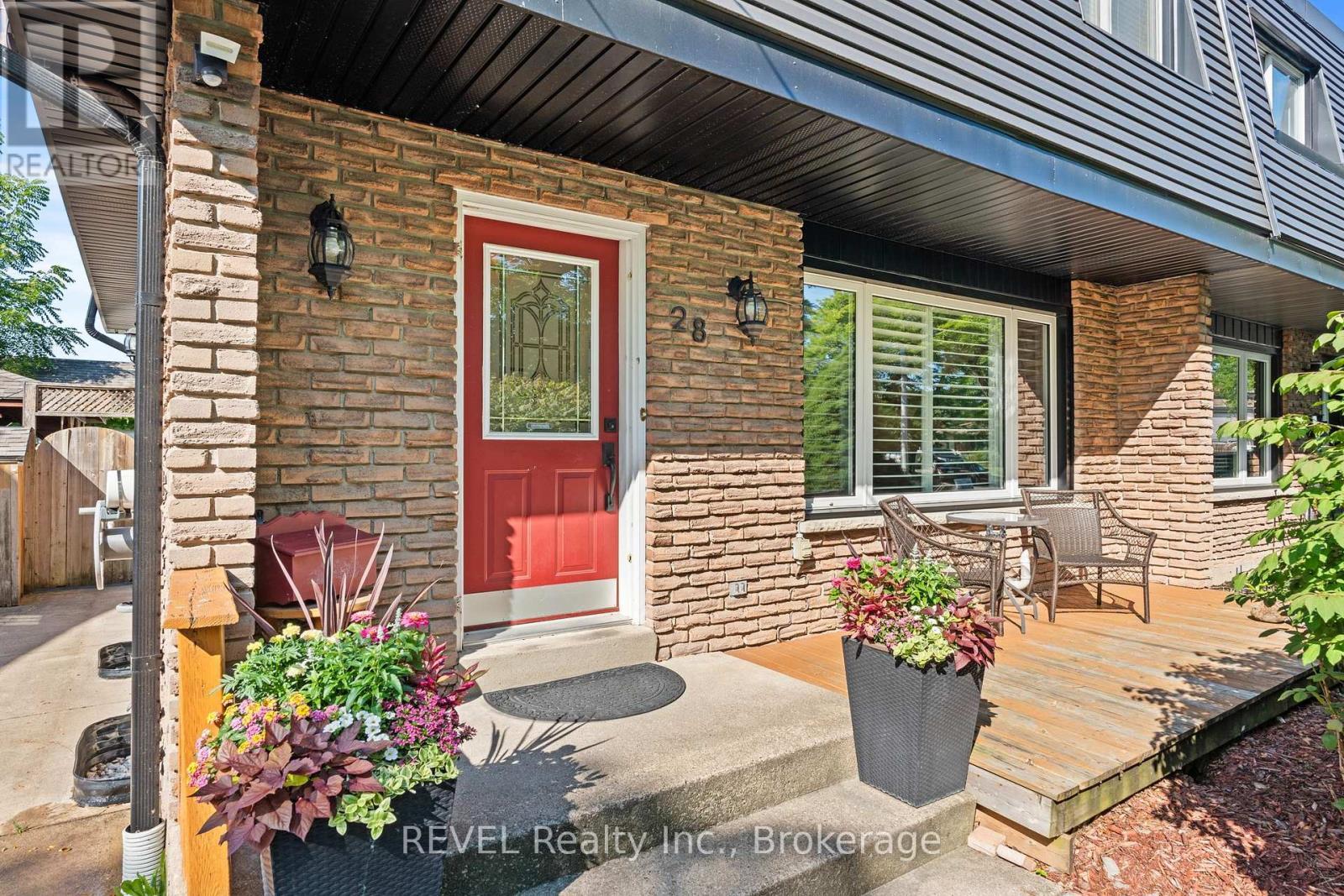 28 Black Knight Road, St. Catharines (Lakeport), ON