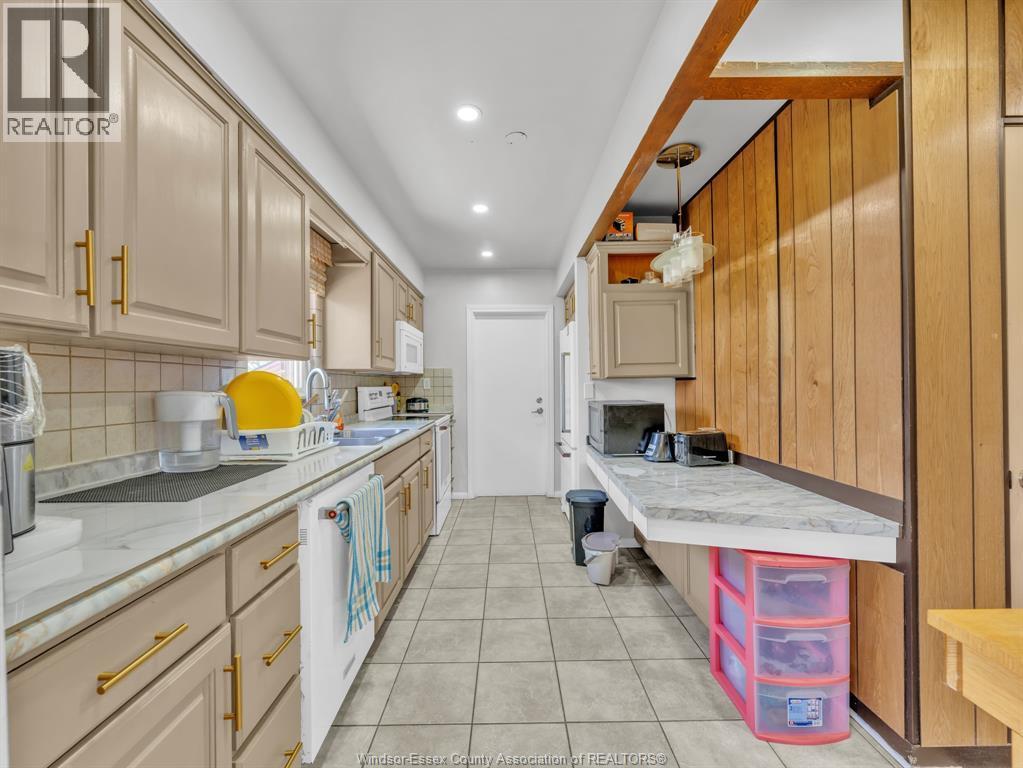 3551 Dominion Boulevard, Windsor, ON