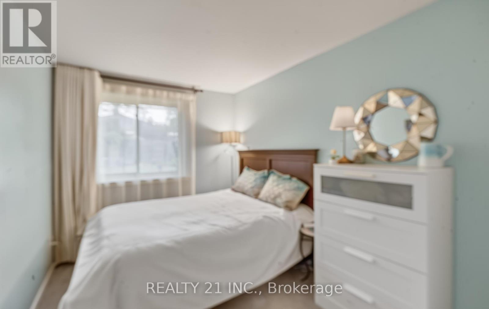 16 Baltray Crescent, Toronto, ON