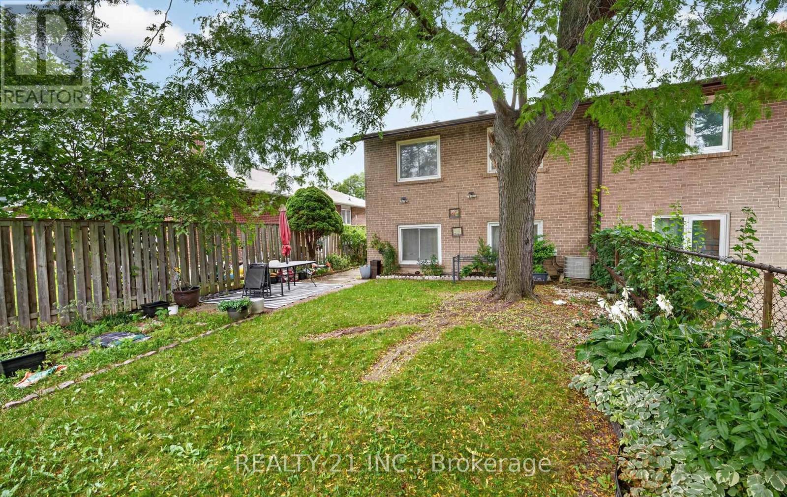 16 Baltray Crescent, Toronto, ON