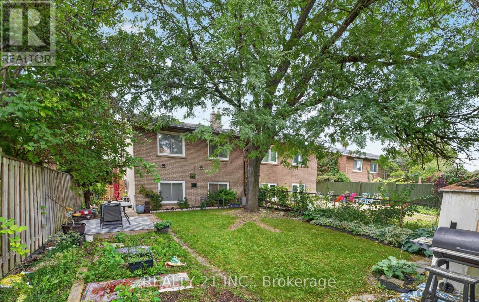 16 Baltray Crescent, Toronto, ON
