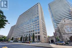 1018 - 111 ST CLAIR AVENUE W Toronto, ON M4V 1N5