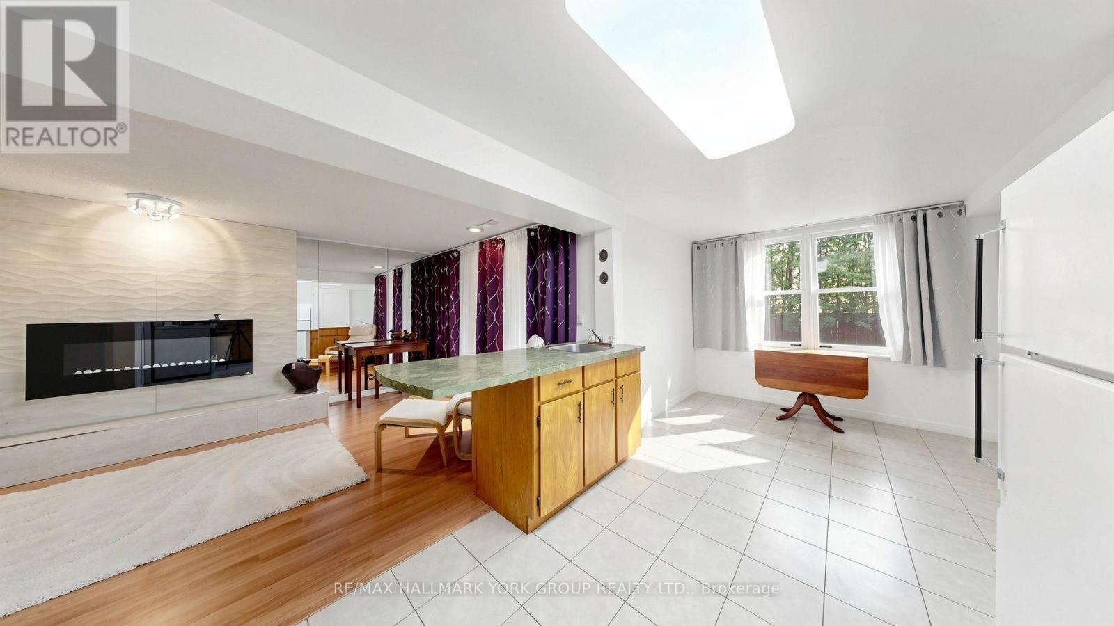 45 Pinnacle Road, Toronto, ON