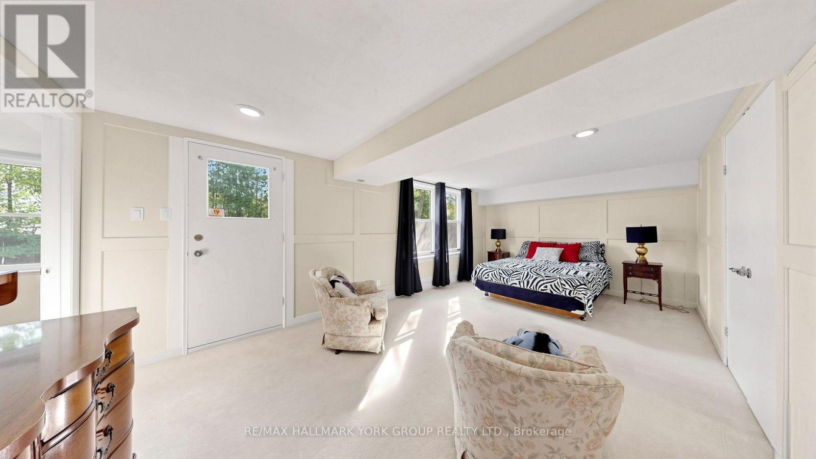 45 Pinnacle Road, Toronto, ON