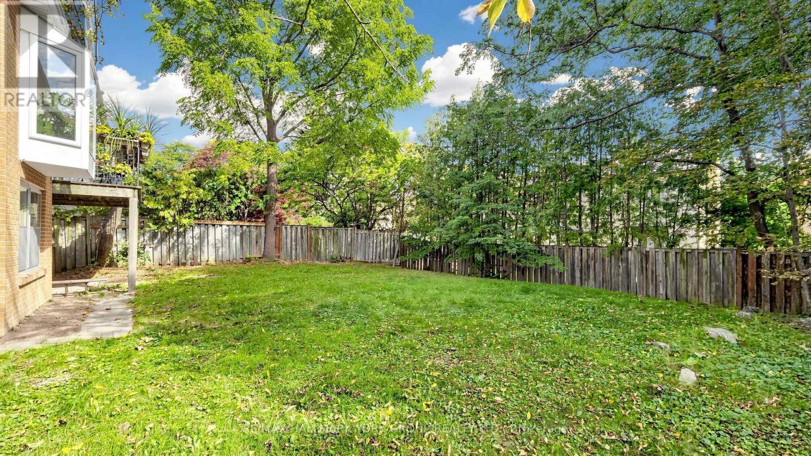 45 Pinnacle Road, Toronto, ON