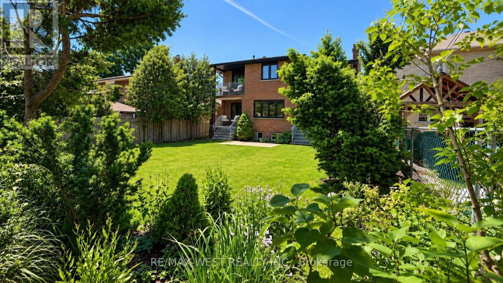 65 Foch Avenue, Toronto, ON