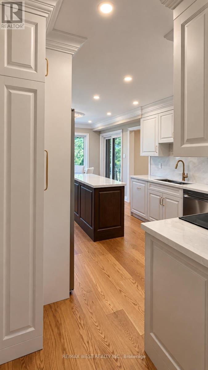 65 Foch Avenue, Toronto, ON