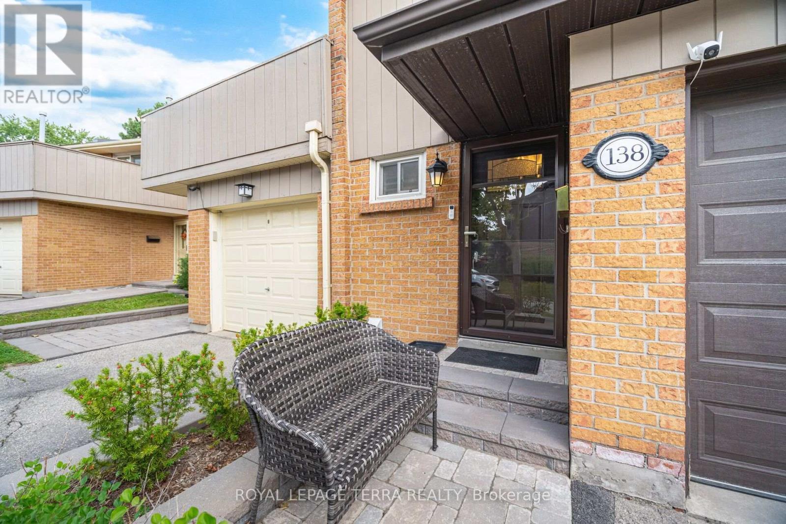138 - 1951 Rathburn Road E, Mississauga, ON