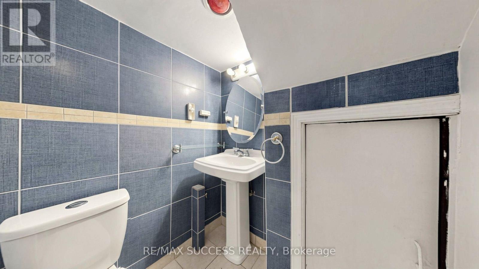 3pc Bathroom - 44 - 5536 Montevideo Road, Mississauga, ON