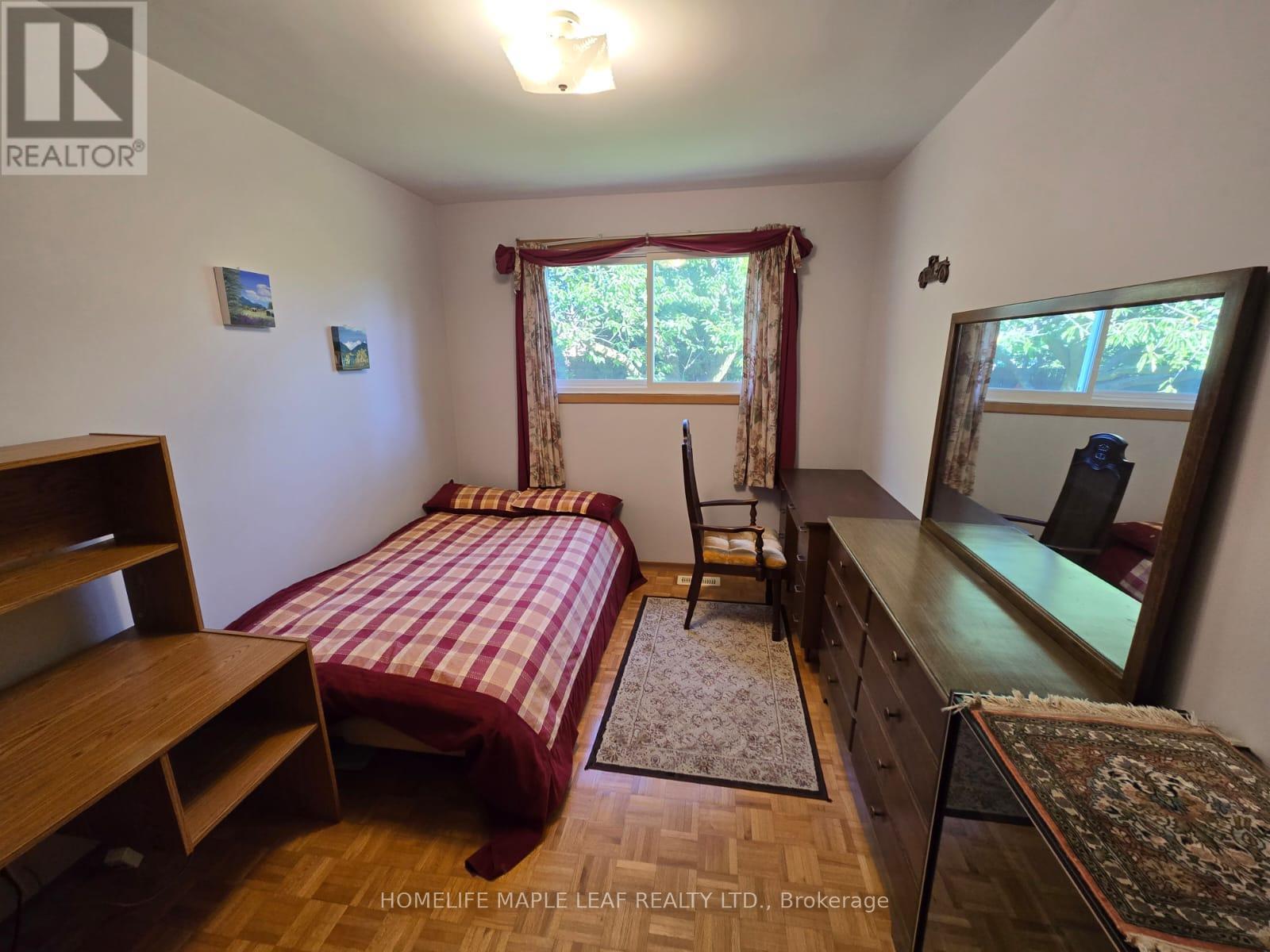 410 Lakeview Drive, Waterloo, ON