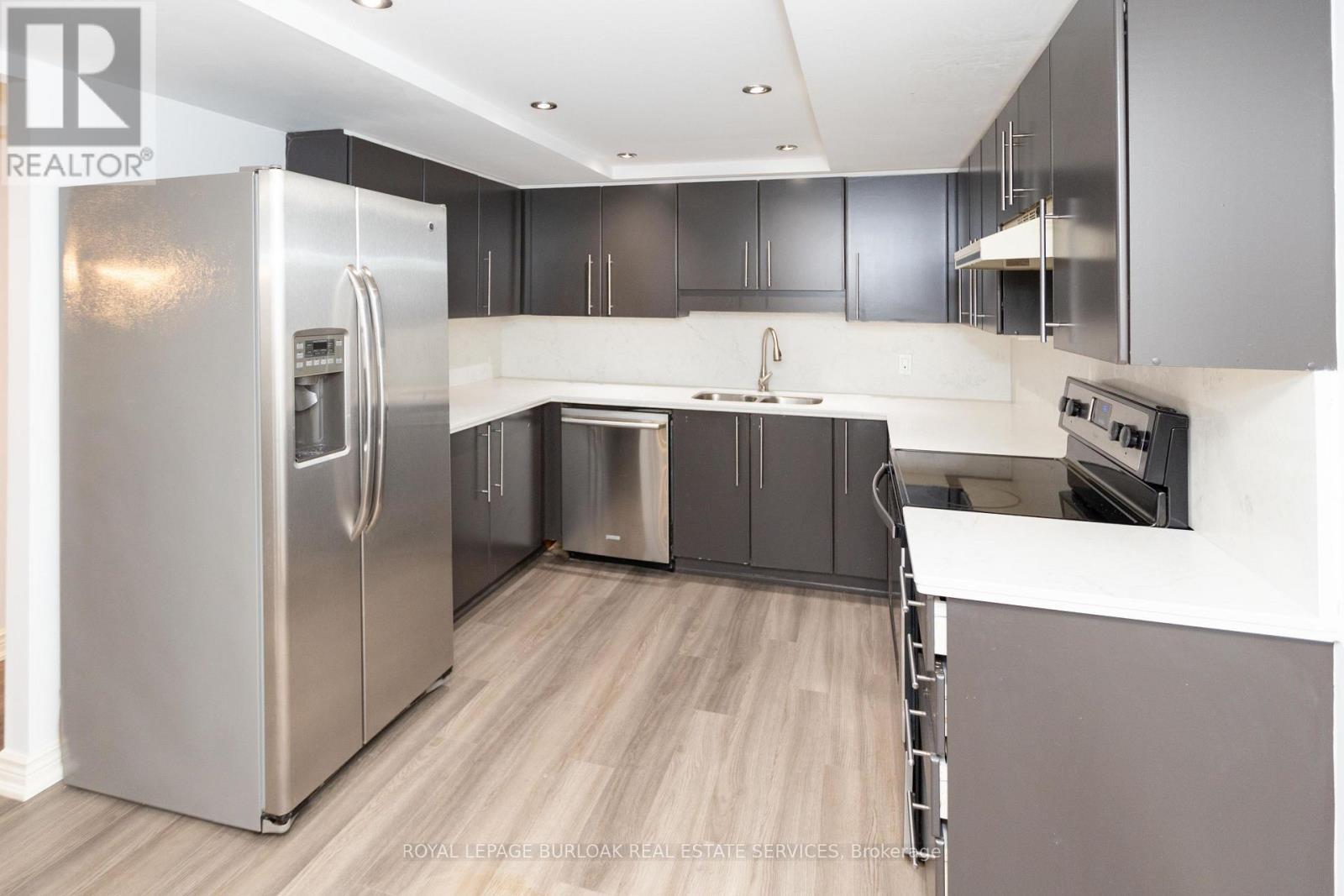 116 - 150 Wilson Street W, Hamilton, ON