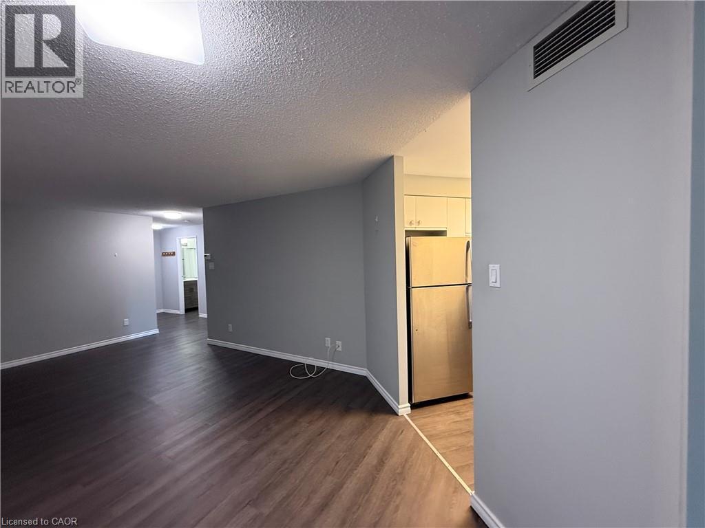 20 Ellen Street Unit# 404, Waterloo, ON