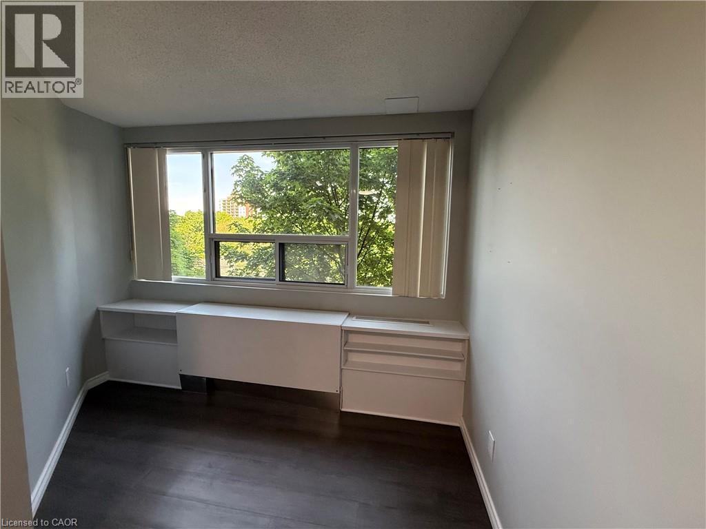 20 Ellen Street Unit# 404, Waterloo, ON