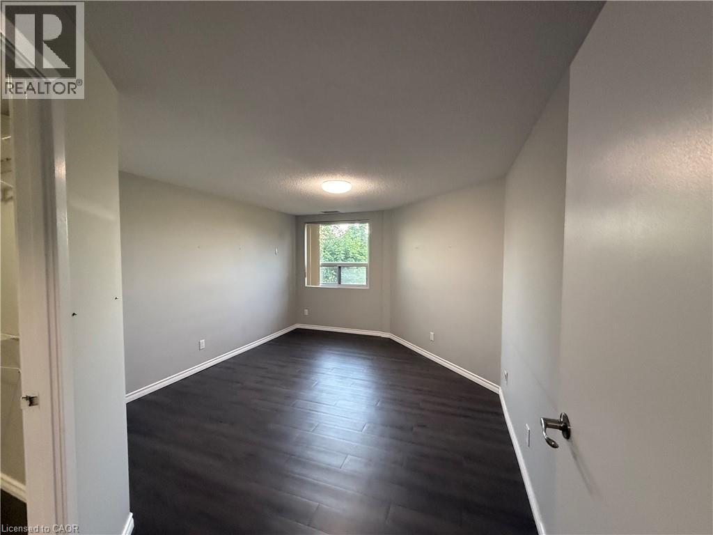 20 Ellen Street Unit# 404, Waterloo, ON