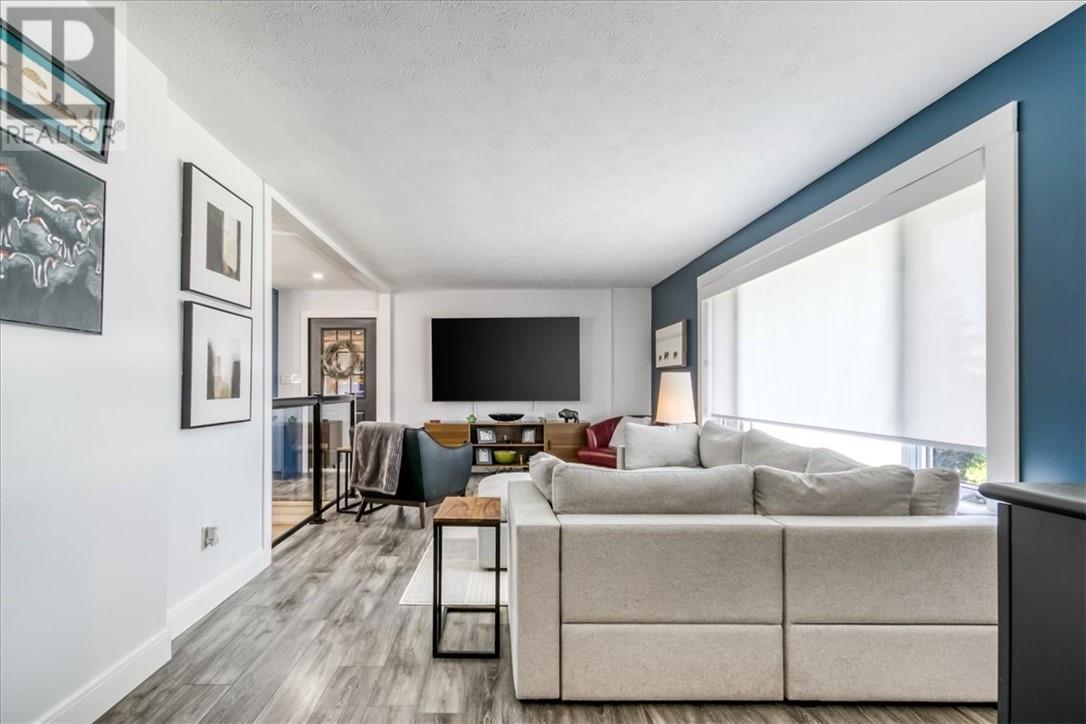 79 Meredith Street W, Little Current, ON