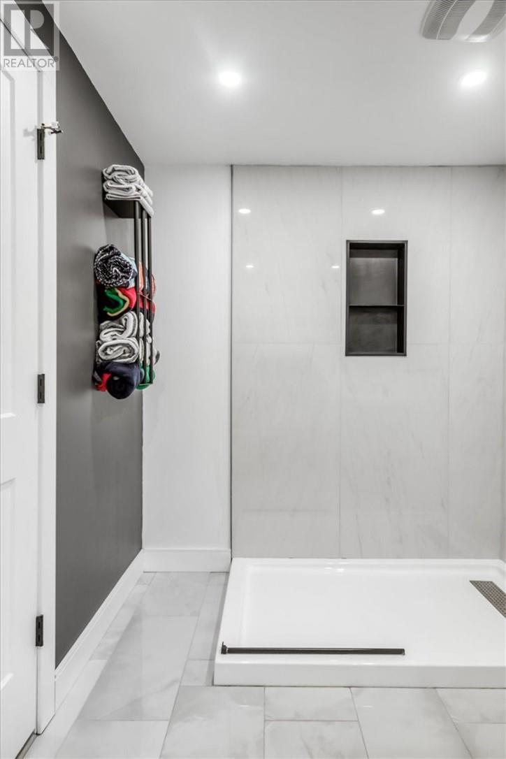 79 Meredith Street W, Little Current, ON