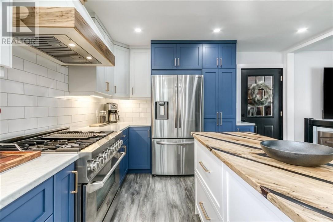 79 Meredith Street W, Little Current, ON