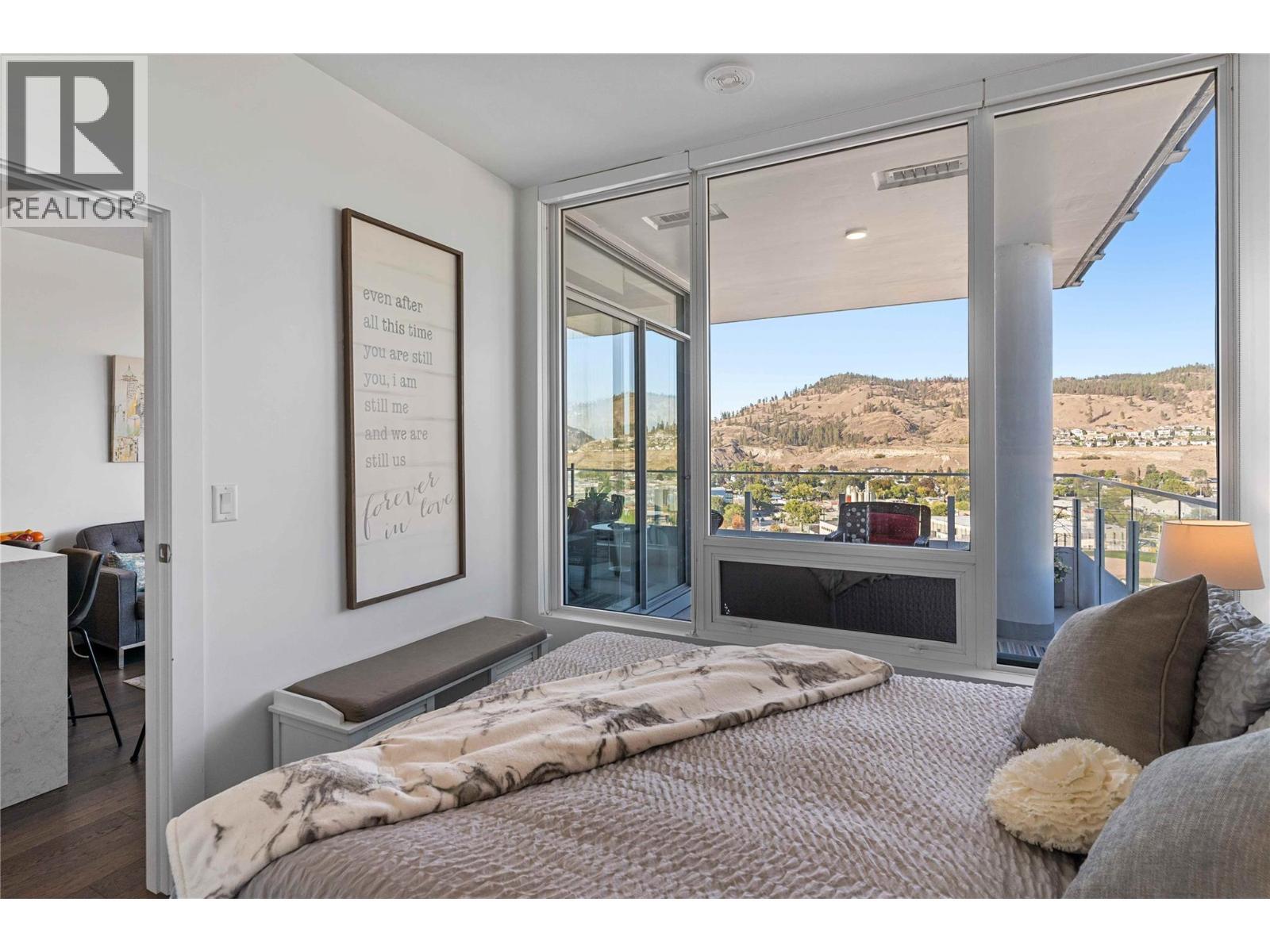 Private. No neighbouring condo looking into your suite. - 1181 Sunset Drive Unit# 1401, Kelowna, BC